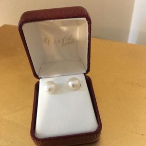 New In Box Nordstrom 6 - 7 mm pearl earrings